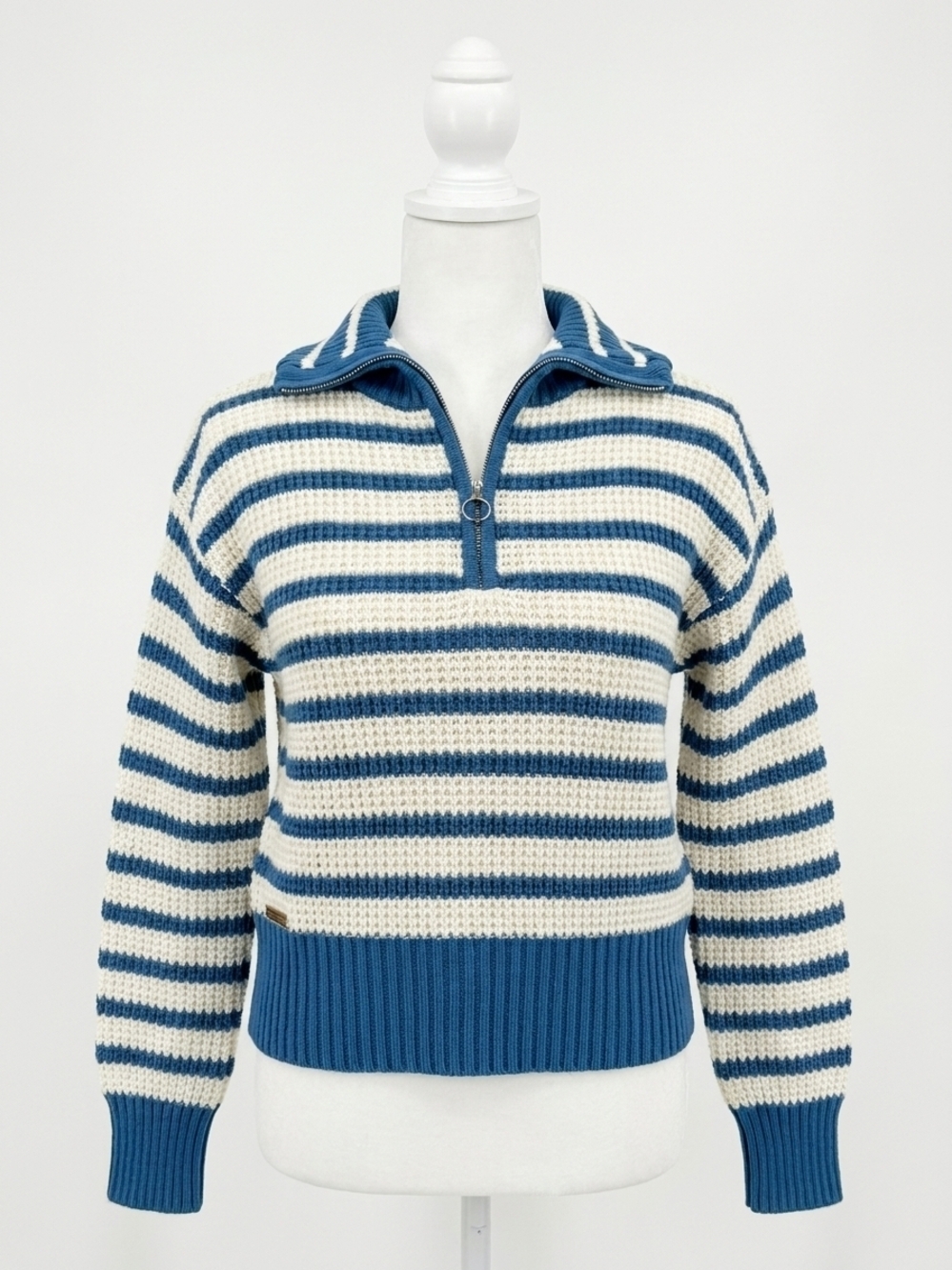 NEW SIMPLY SOUTHERN shelby sweater in dark blue